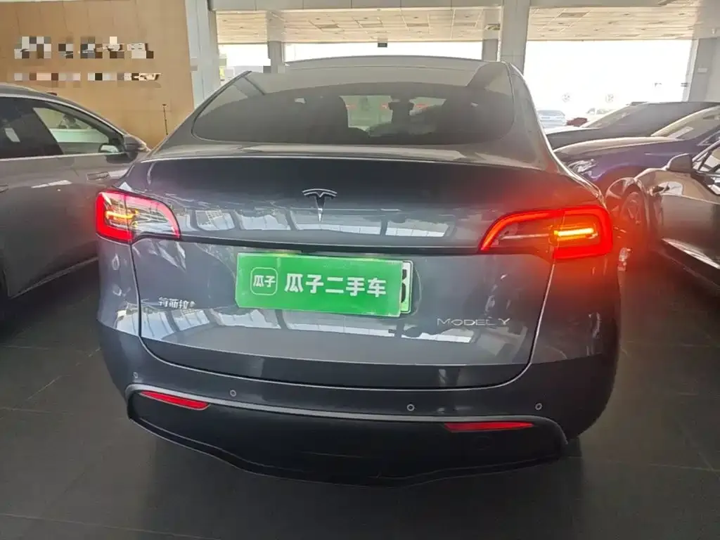 Tesla Model Y — фото 5