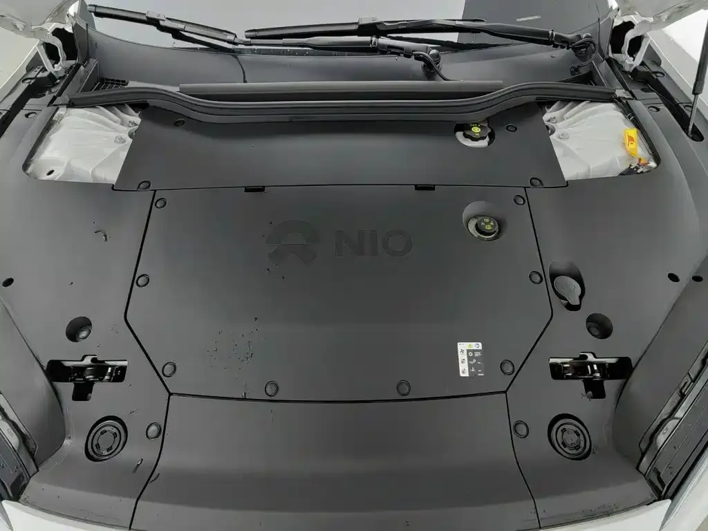 NIO ET5T — фото 10