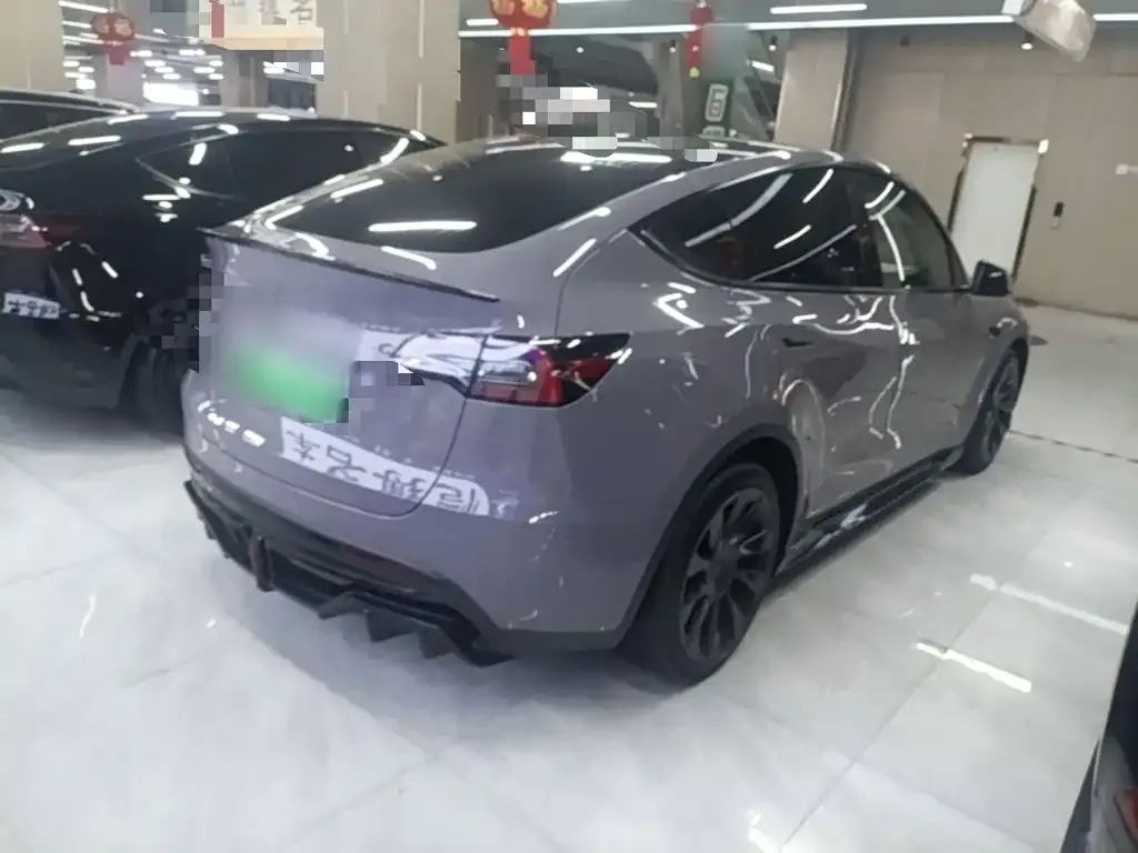 Tesla Model Y — фото 9
