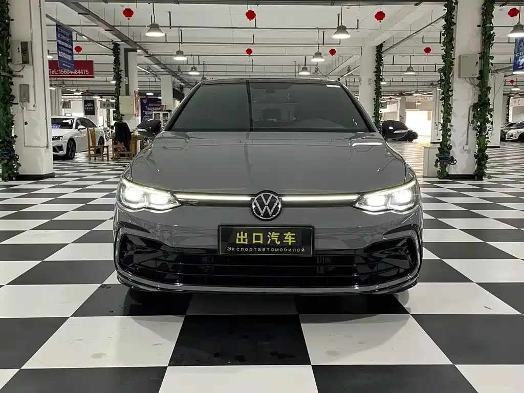 Volkswagen Golf — фото 10