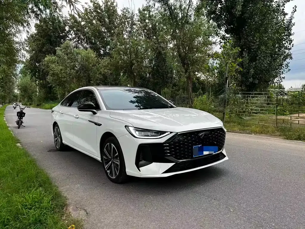 Chery Arrizo 8 PRO — фото 4