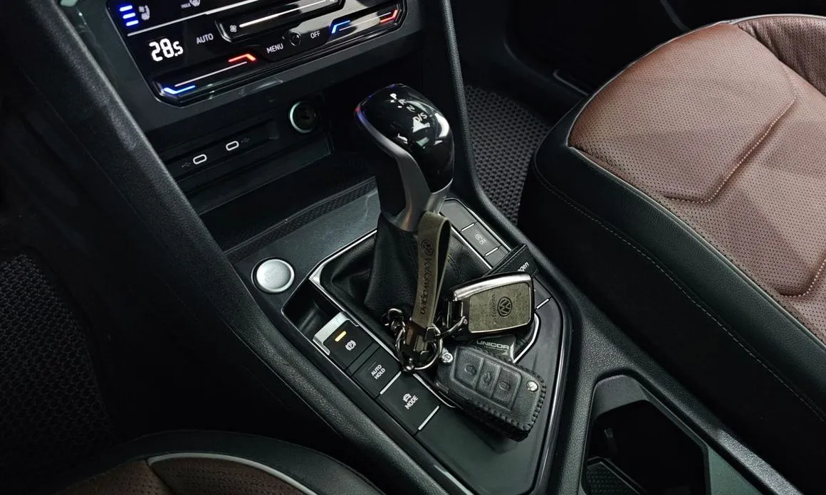 Volkswagen Tiguan — фото 7
