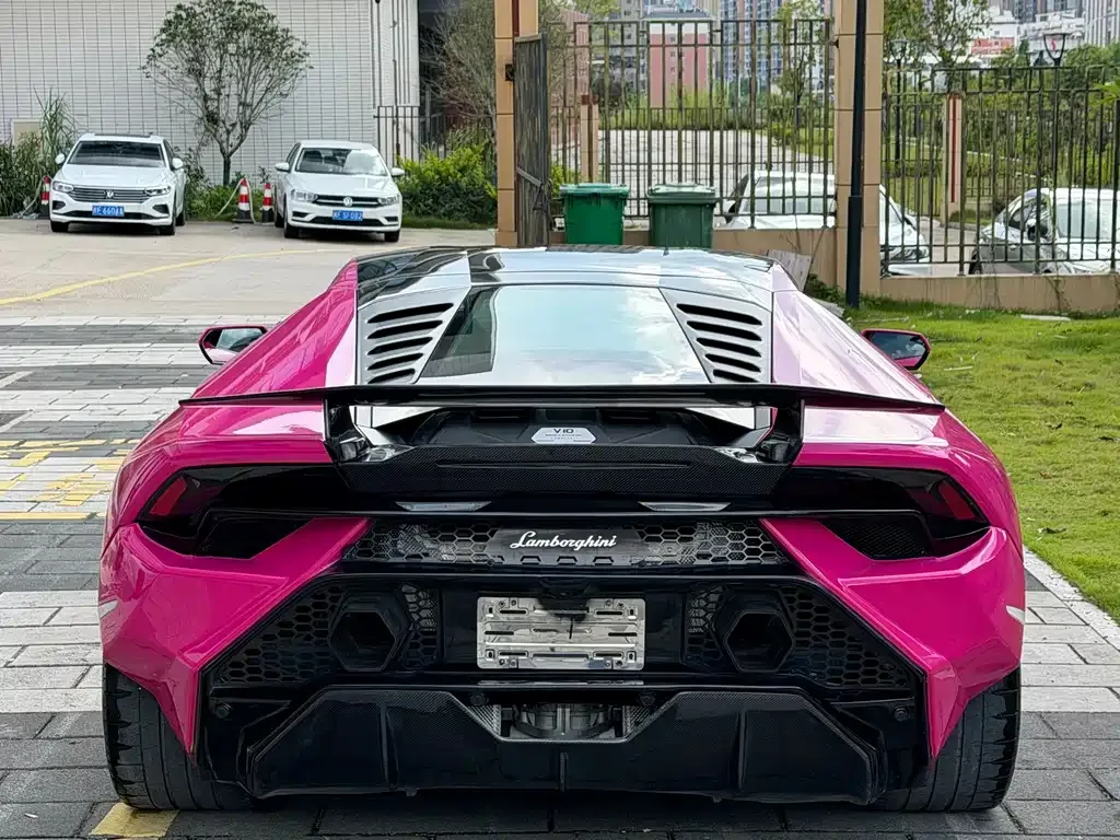 Lamborghini Huracan — фото 9
