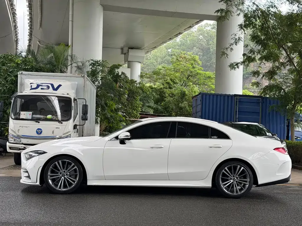 Mercedes-Benz CLS — фото 7