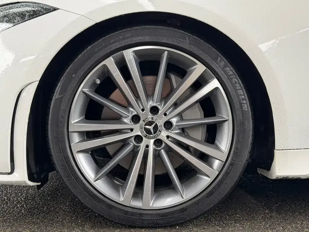 Mercedes-Benz CLS — фото 2