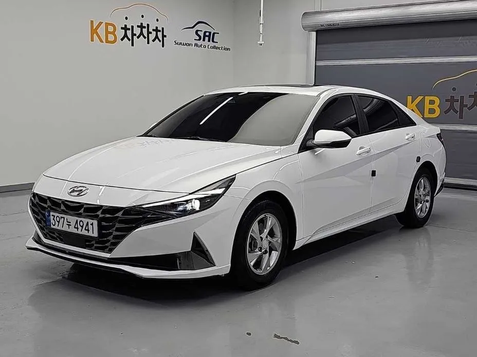 Hyundai AVANTE — фото 1