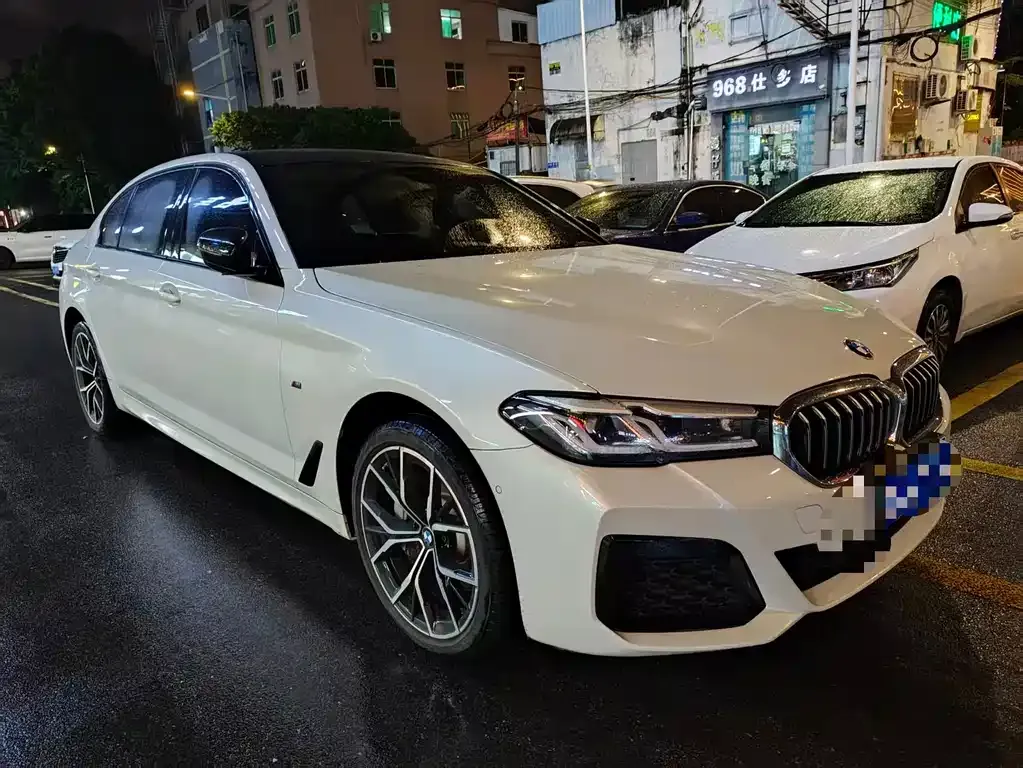BMW 5 Series — фото 6