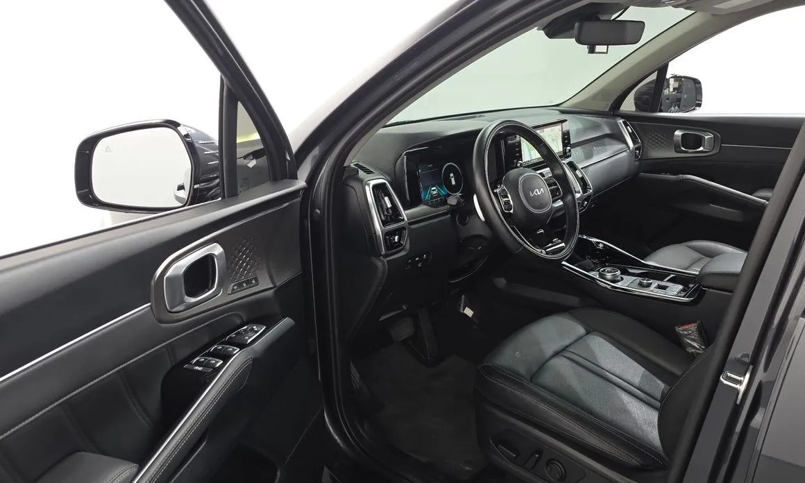 Kia Sorento — фото 7