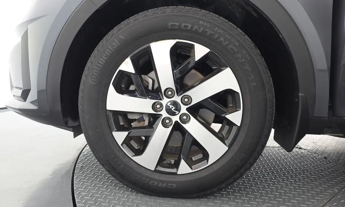Kia Sorento — фото 8