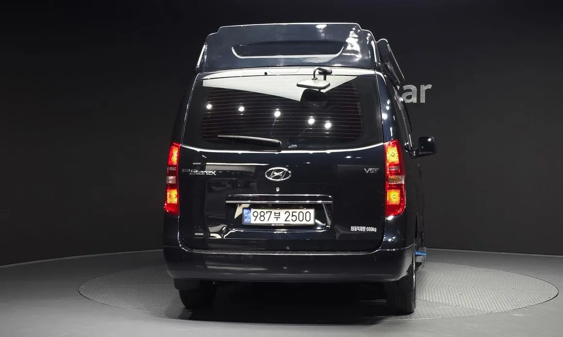 Hyundai Starex — фото 3