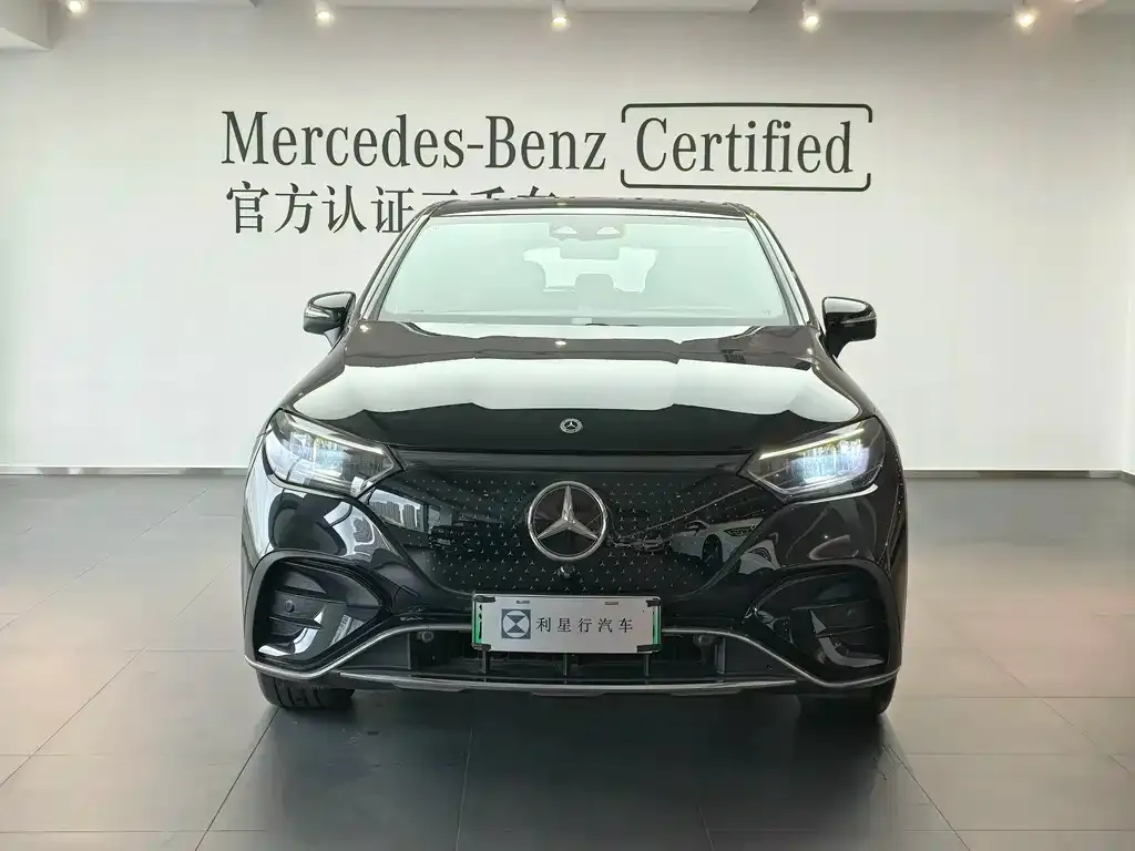 Mercedes-Benz EQE SUV — фото 7