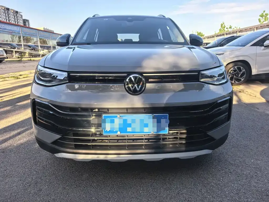 Volkswagen Tharu — фото 3