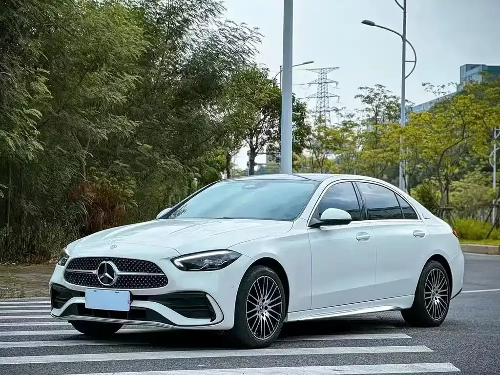 Mercedes-Benz C-Class — фото 1
