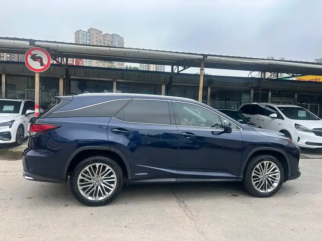 Lexus RX — фото 7