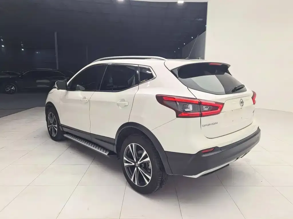 Nissan Qashqai — фото 6