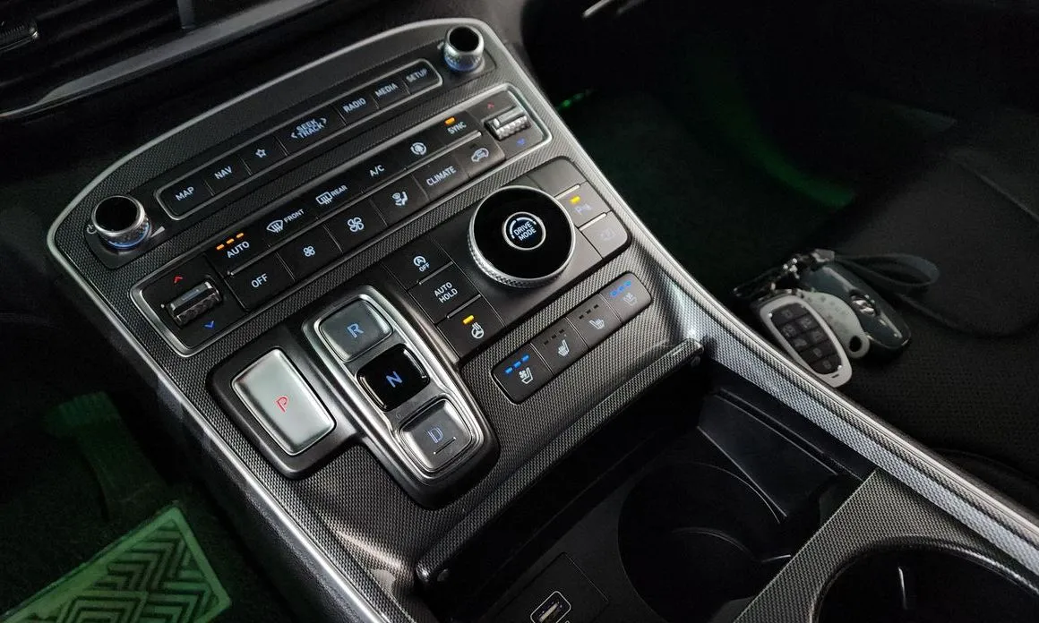 Hyundai Santafe — фото 8