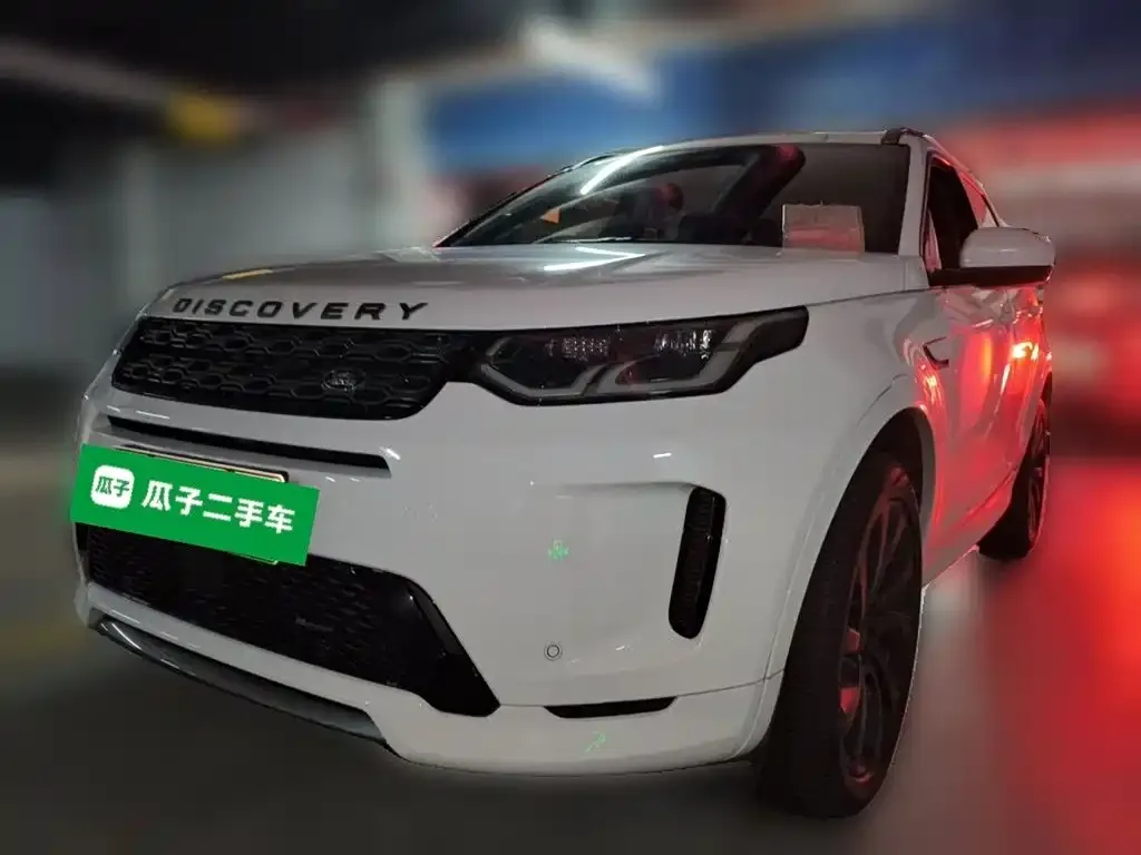 Land Rover Discovery Sport Hybrid — фото 1