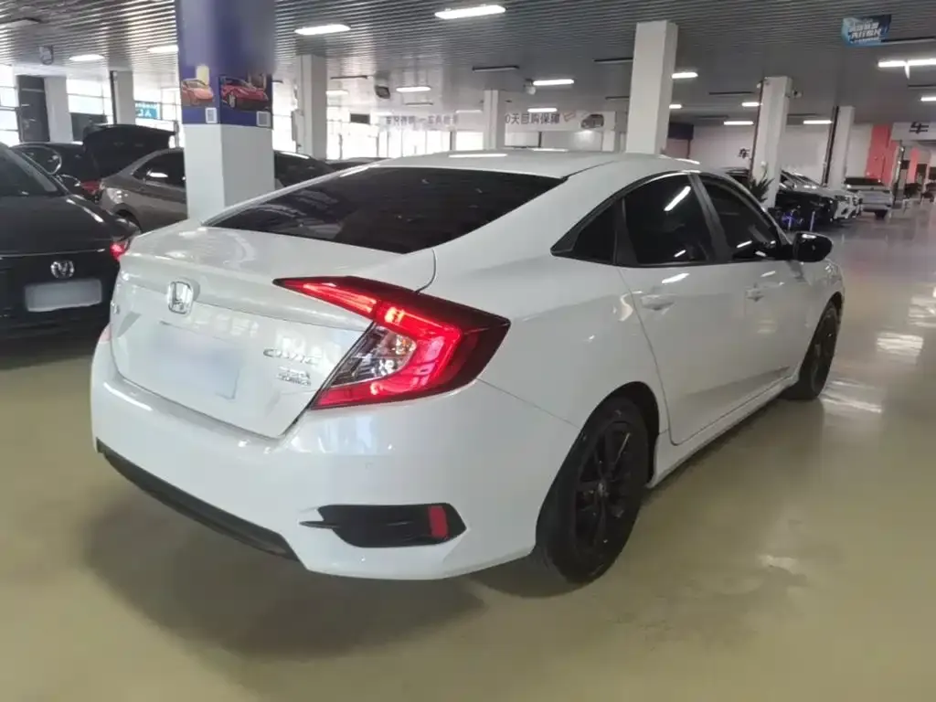 Honda Civic — фото 2