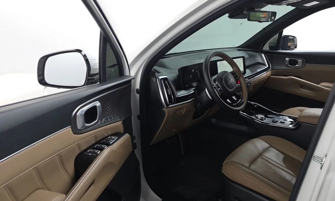 Kia Sorento — фото 8