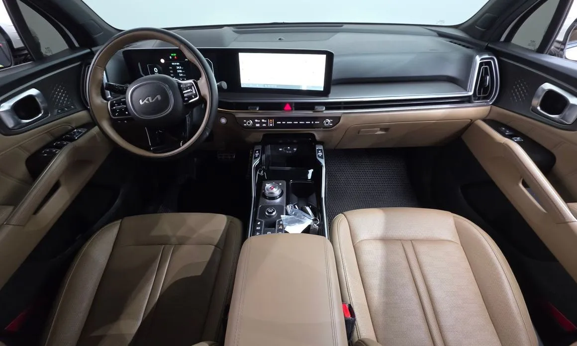 Kia Sorento — фото 10