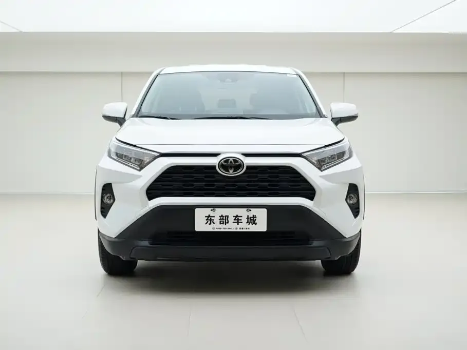 Toyota RAV4 — фото 2