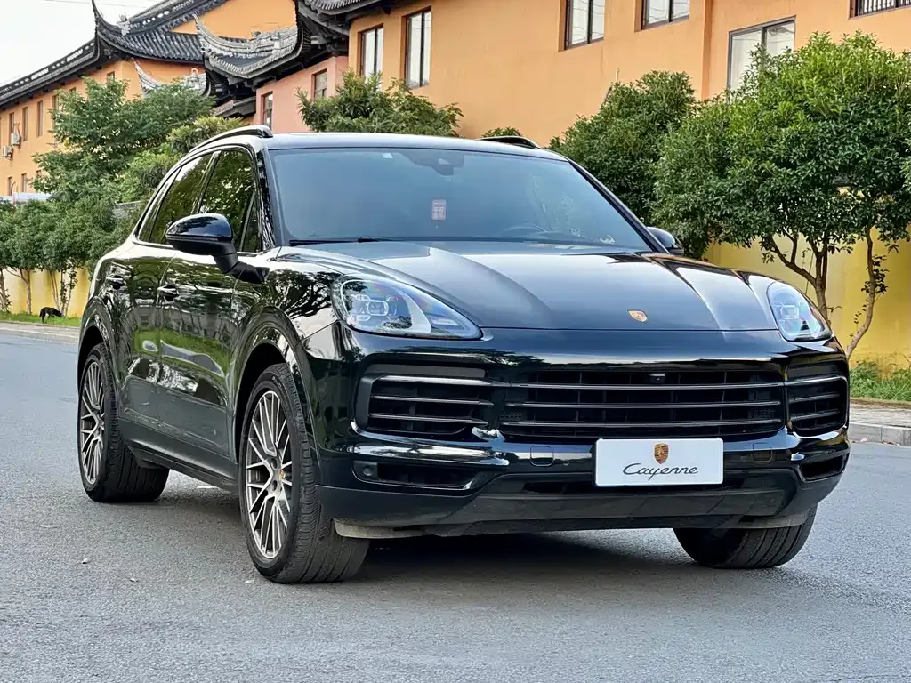 Porsche Cayenne — фото 2