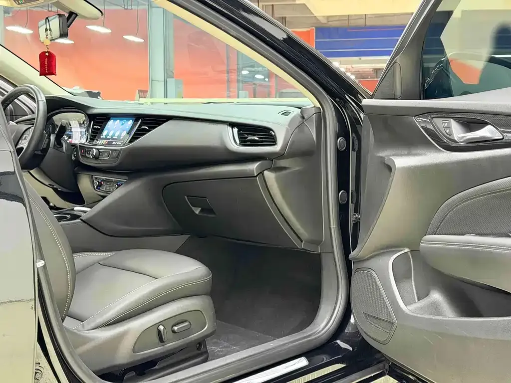 Buick Regal — фото 7