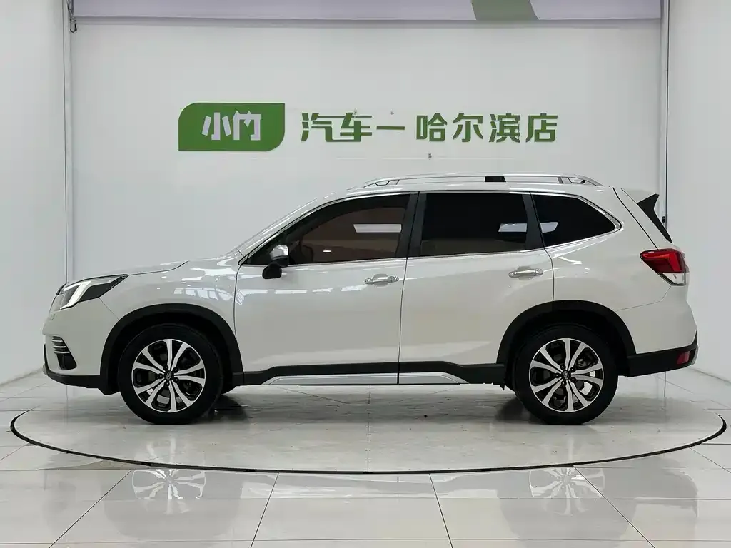 Subaru Forester — фото 9