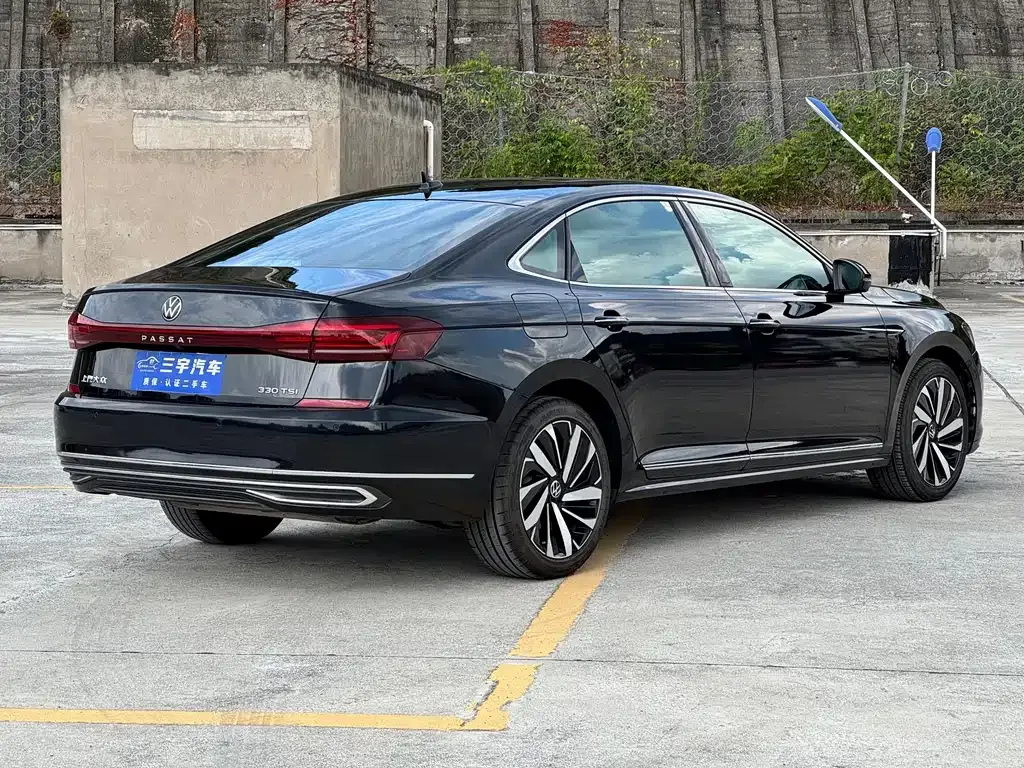 Volkswagen Passat — фото 4