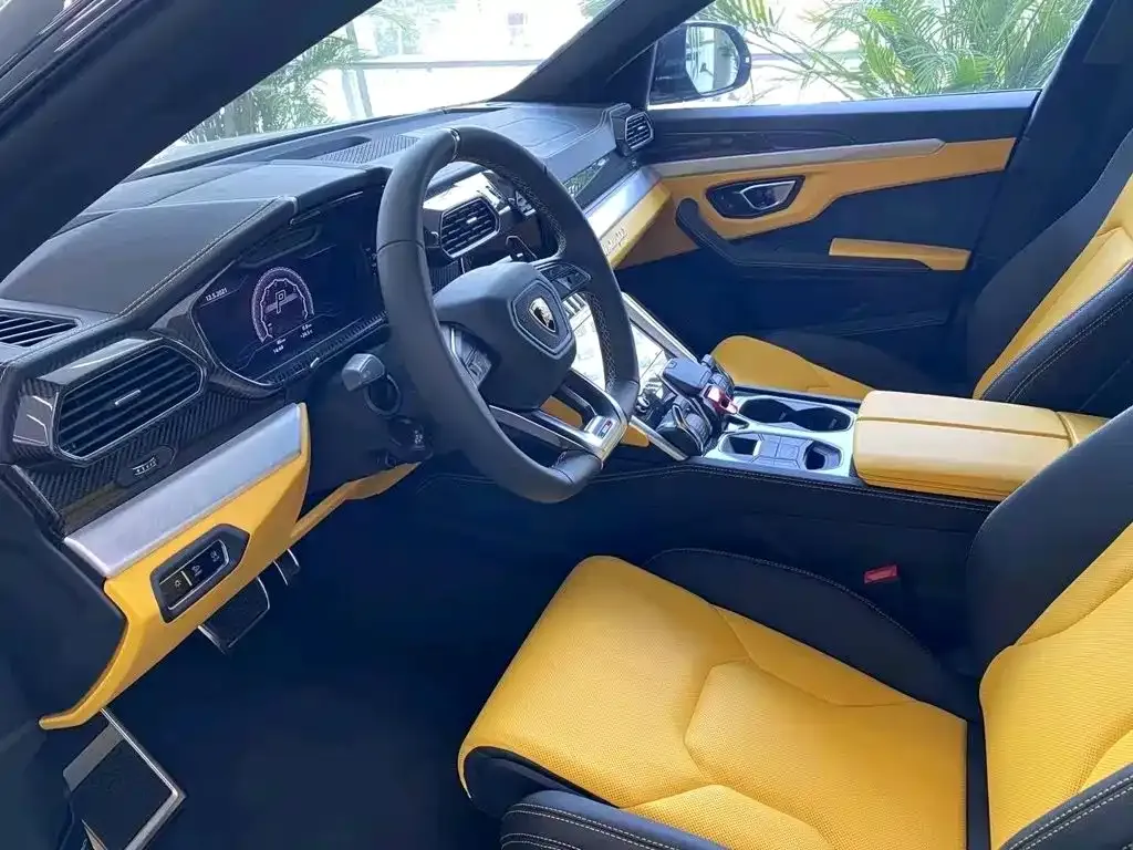 Lamborghini Urus — фото 6
