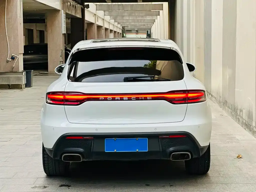 Porsche Macan — фото 7