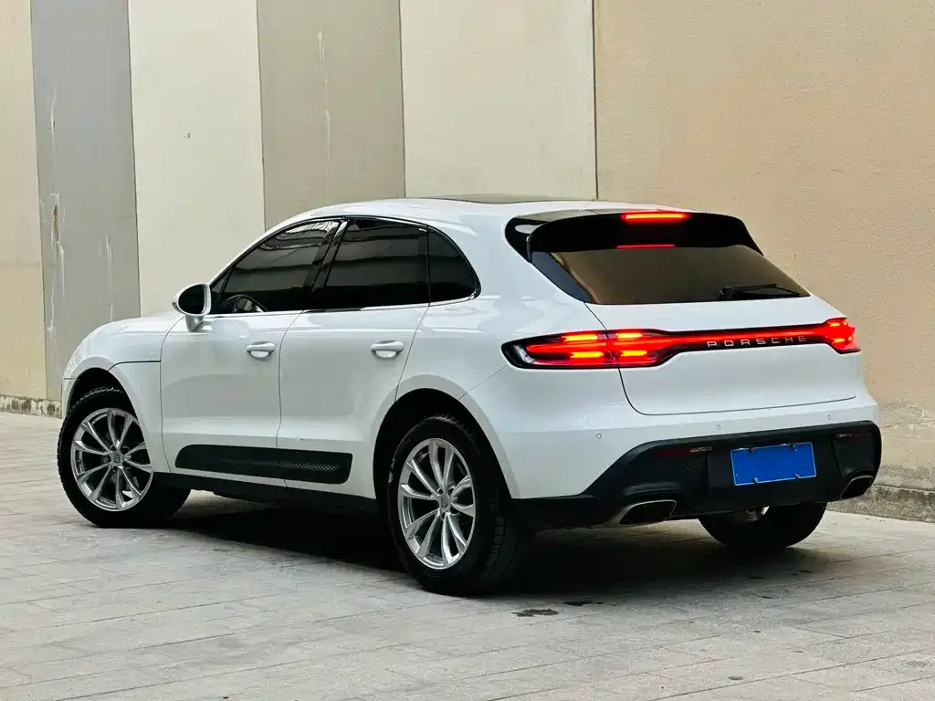 Porsche Macan — фото 8