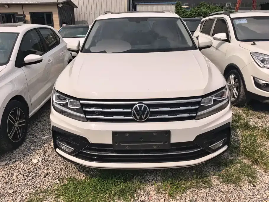 Volkswagen Tiguan L — фото 2