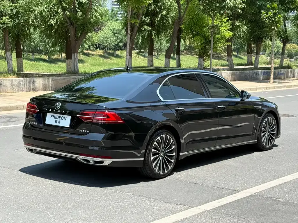 Volkswagen Phideon — фото 6
