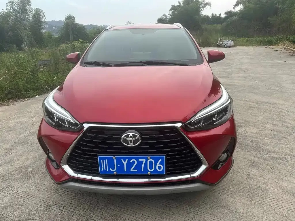 Toyota Yaris L — фото 9