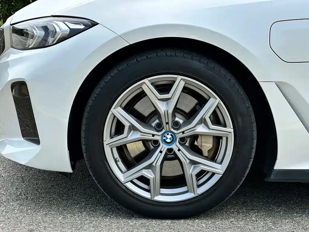 BMW i3 — фото 5