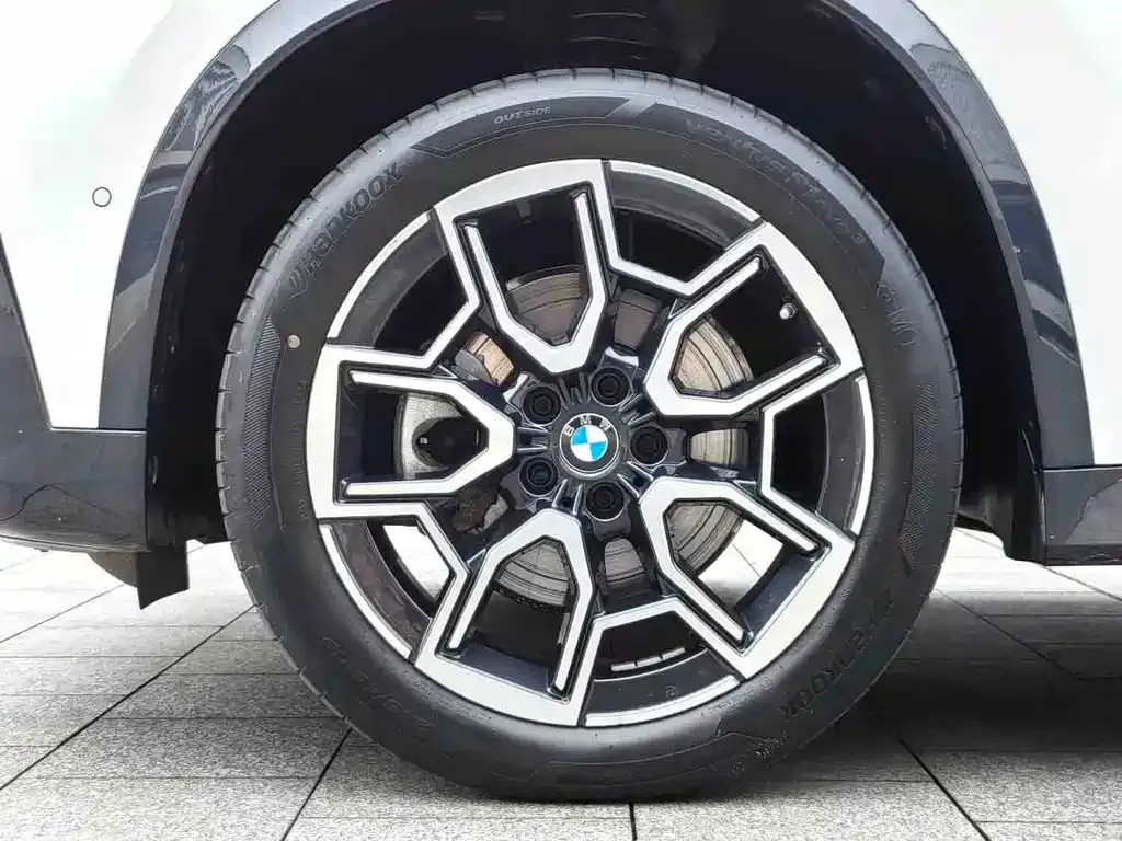 BMW X1 — фото 3