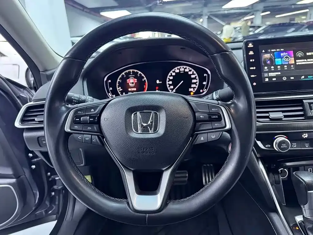 Honda Accord — фото 9