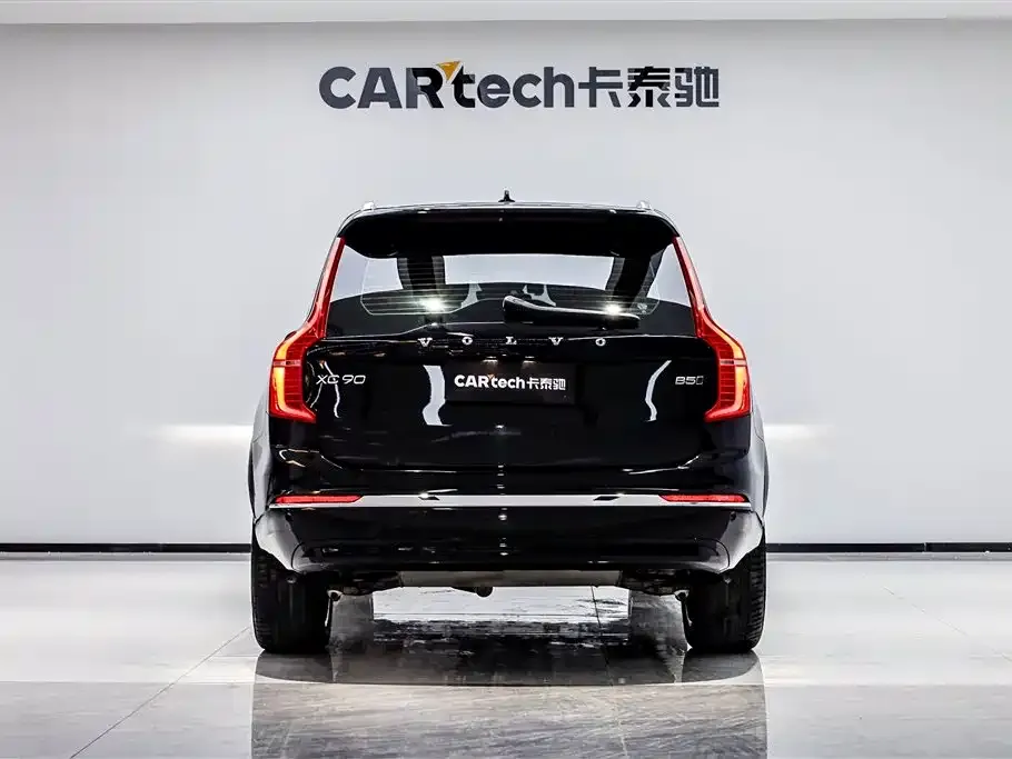 Volvo XC90 — фото 10
