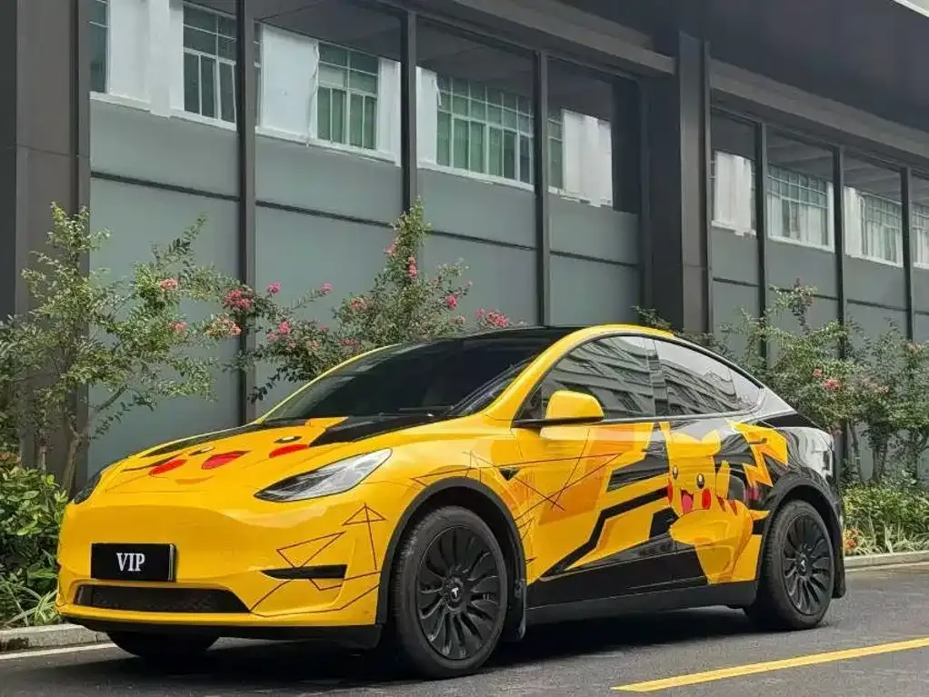 Tesla Model Y — фото 1