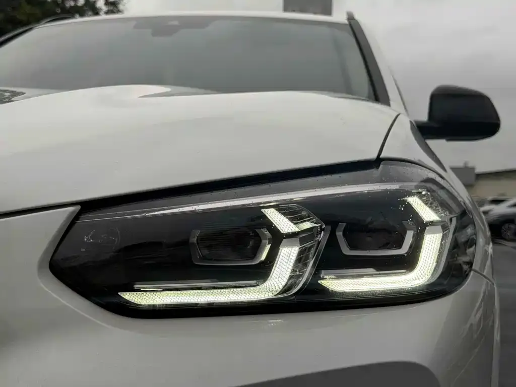 BMW X3 — фото 2