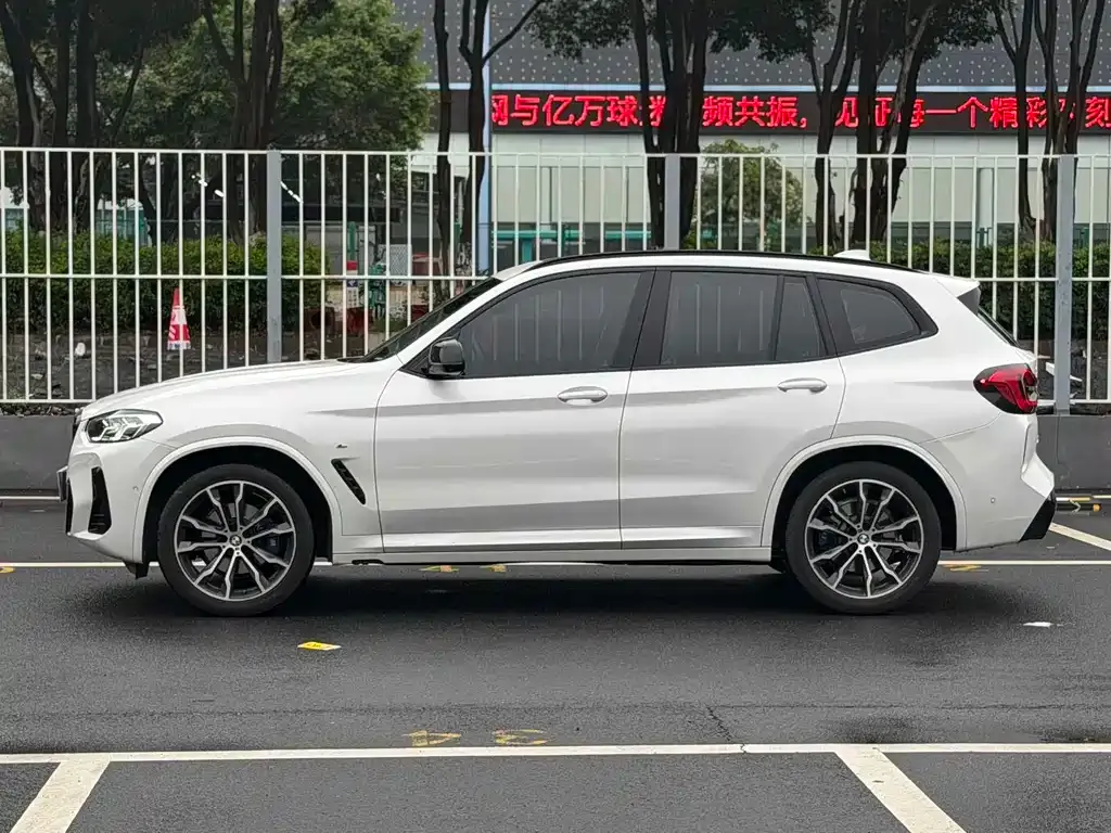 BMW X3 — фото 9