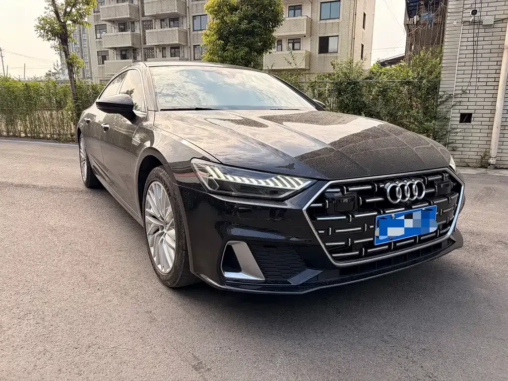 Audi A7L — фото 7