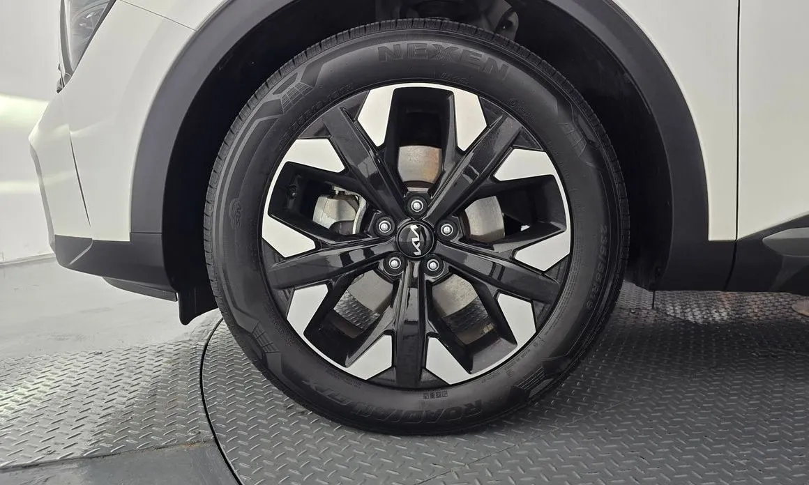 Kia Sportage — фото 9