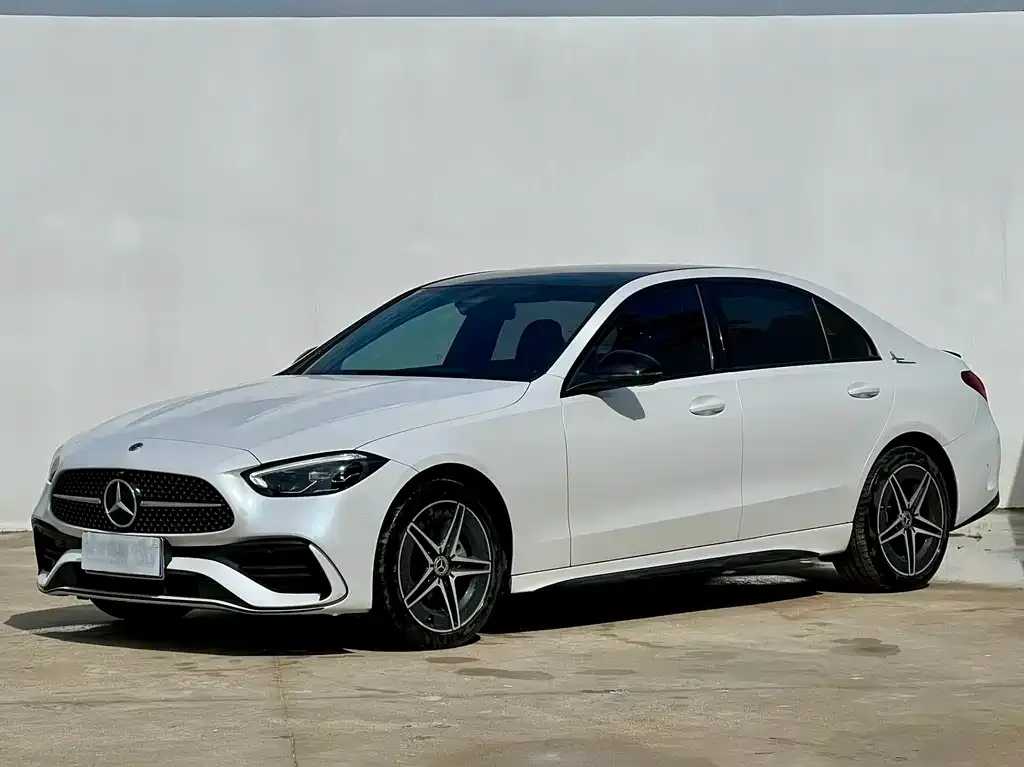 Mercedes-Benz C-Class — фото 1