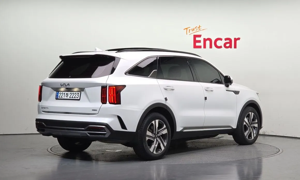 Kia Sorento — фото 5