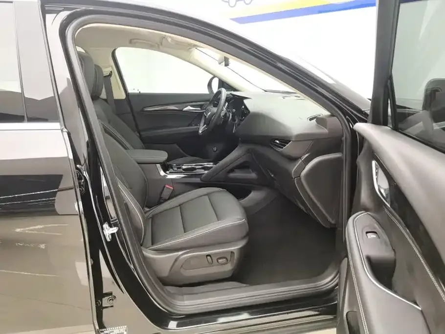 Buick Envision Plus — фото 5