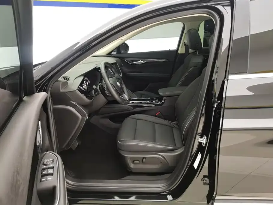Buick Envision Plus — фото 9