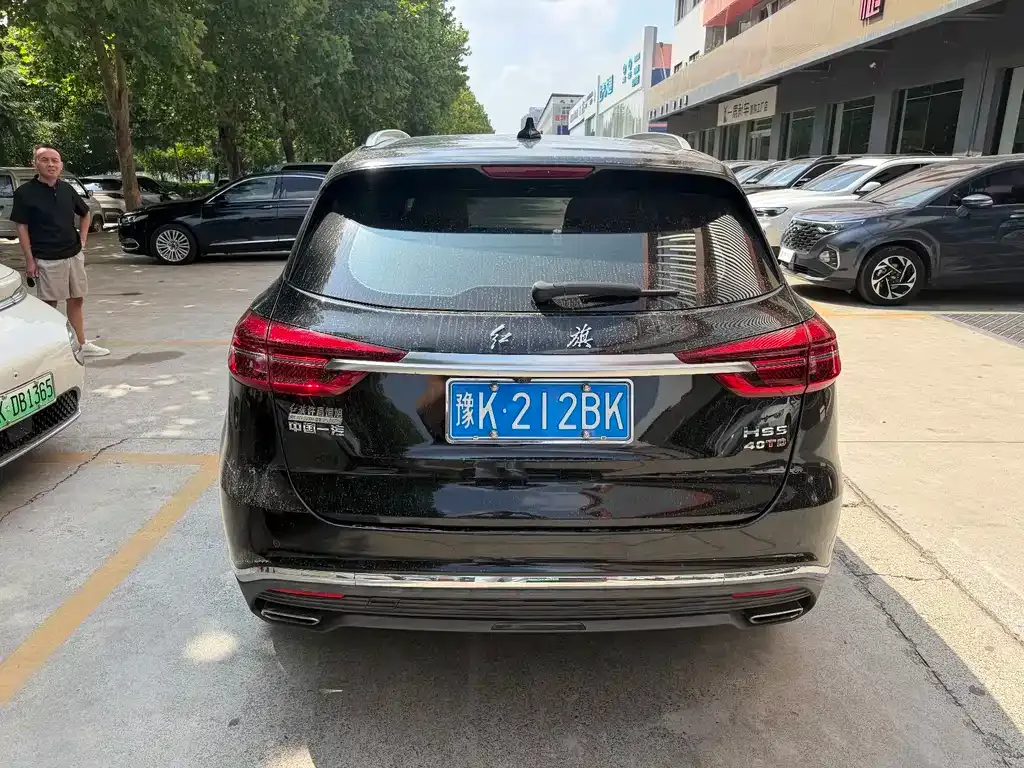 Hongqi HS5 — фото 2