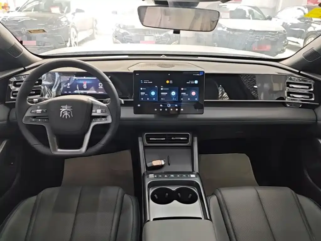 BYD Qin L — фото 4